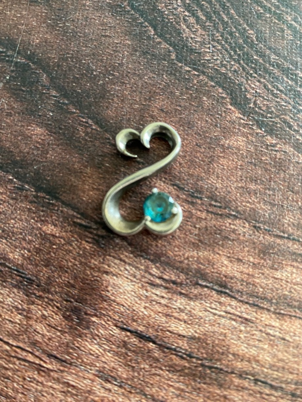 Jane Seymour Open Hearts pendant